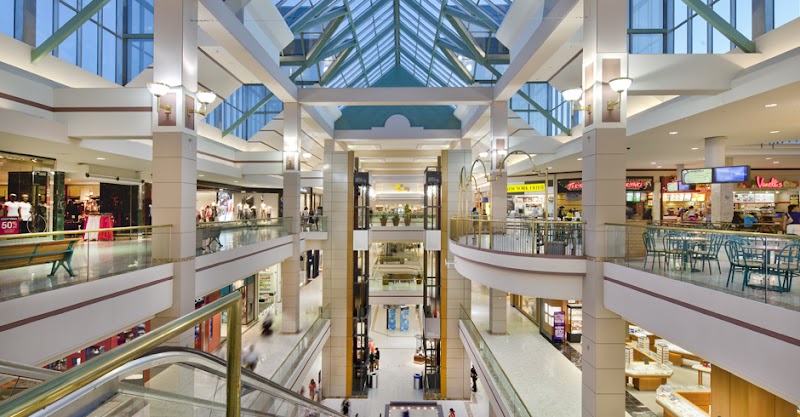 Bayshore Shopping Centre