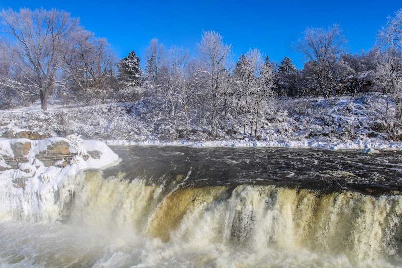 Hog's Back Falls Lookout