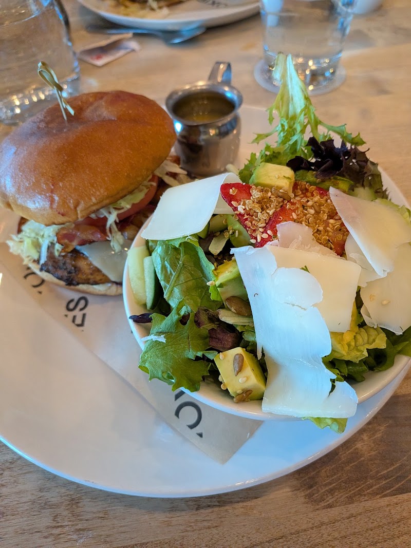 Moxies Hunt Club Restaurant