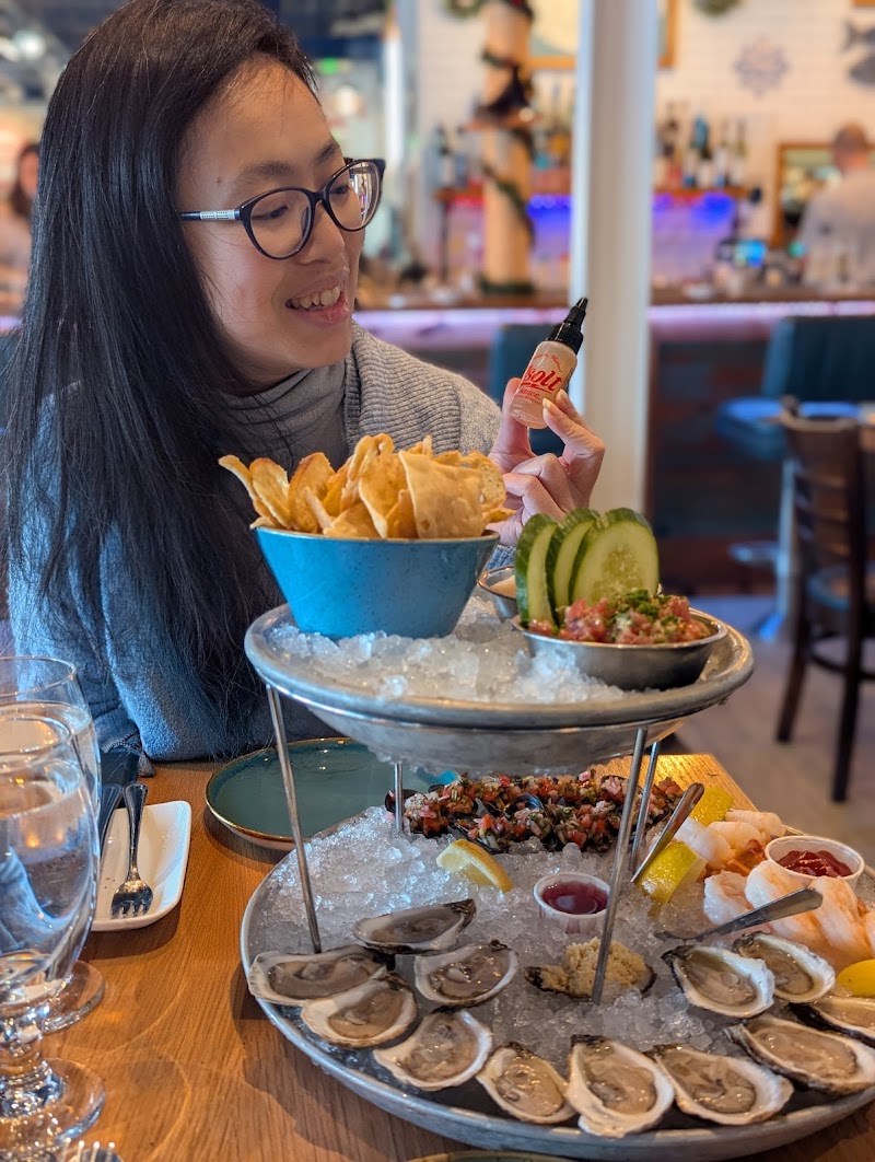 Pelican Seafood Market & Grill