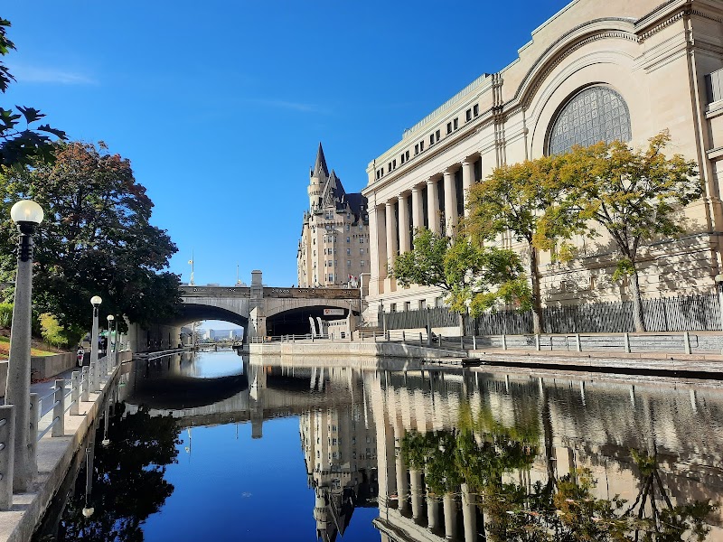 Rideau Canal, Locks 1 - 8 - Ottawa